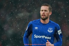 球友体育直播-世俱杯球员护膝佩戴方式调查与舒适度评估研究